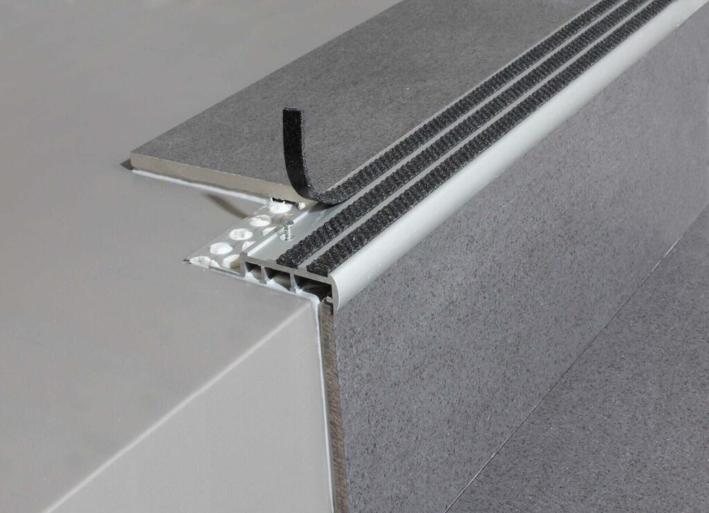 Tredsafe AA351 Ceramic Tile Stair Nosing