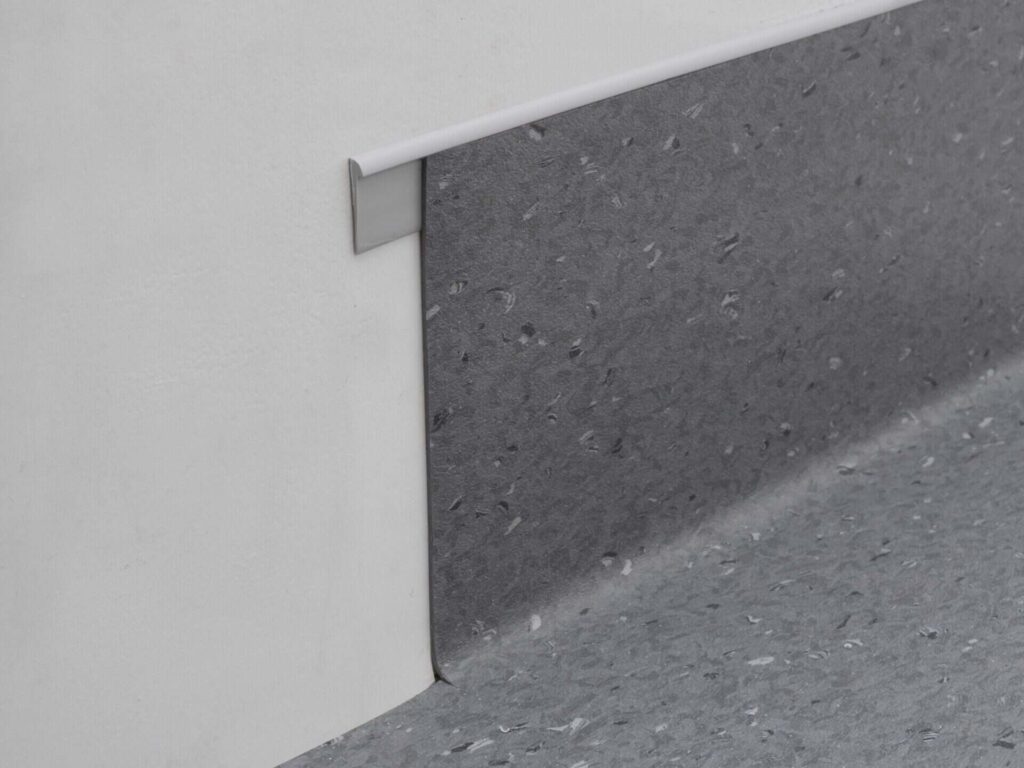 Tredsafe DT061 Coved Vinyl Capping