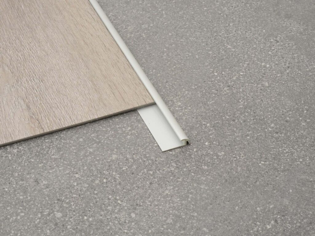 Tredsafe DT064 LVT to Bare Floor Transition